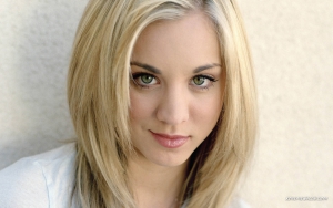 Kaley Cuoco high quality wallpapers