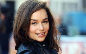 Emilia Clarke Computer Wallpape