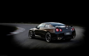 Nissan GT R Pictures