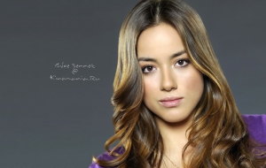Chloe Bennet Pictures