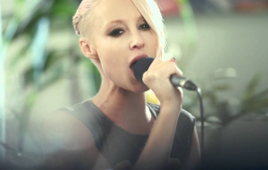 Emma Hewitt Background