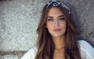 Clara Alonso HD Background
