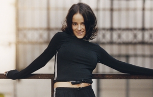 Alizee Computer Backgrounds