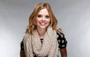 Dreama Walker Pictures