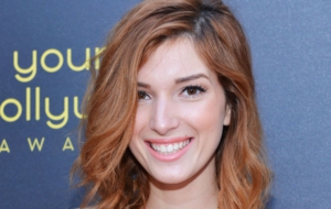 Dani Thorne HD Wallpaper