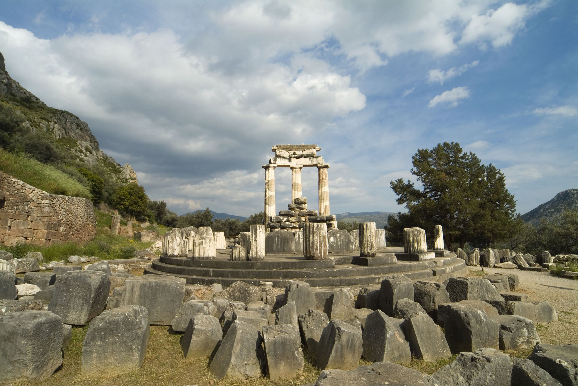Sanctuary Of Athena In Delphi Sanctuary Of Athena In Delphi